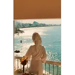 Apartamento Moderno Com Vista Mar | V 90/102